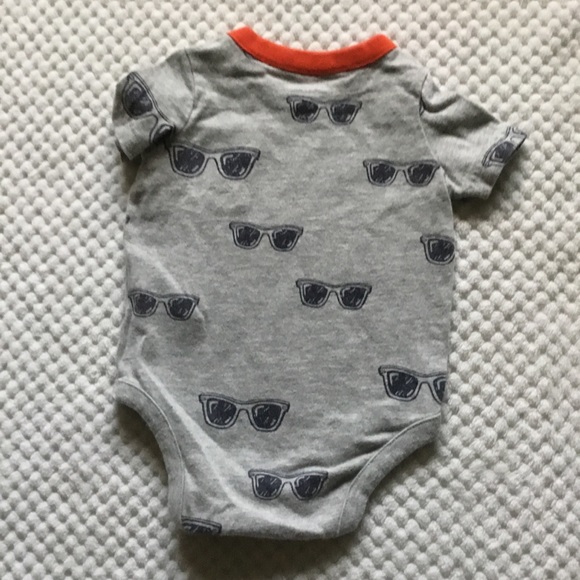 BABY GAP Adorable Glasses onesie NWOT - Picture 4 of 4